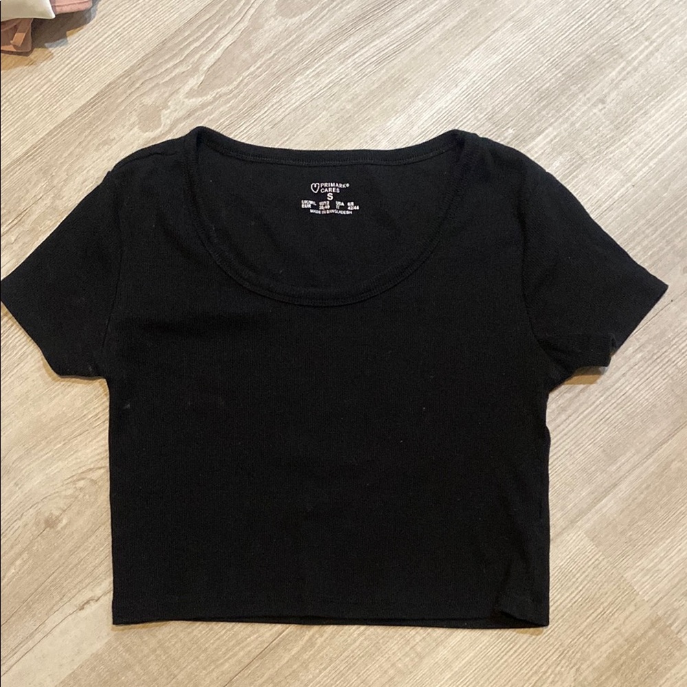 NWOT Black Tshirt Crop Top